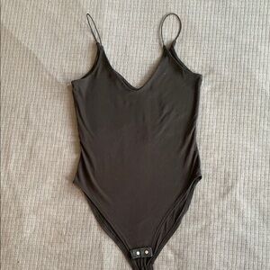 Black Spaghetti Strap V-Neck Gaze Size XS Bodysuit